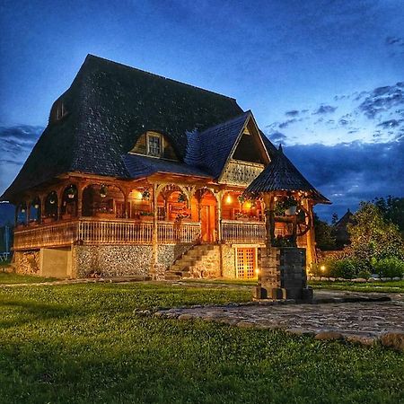 Casa Chira Otel Vişeu de Sus Dış mekan fotoğraf