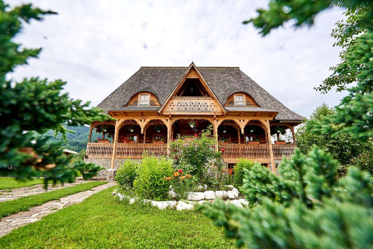 Casa Chira Otel Vişeu de Sus Dış mekan fotoğraf