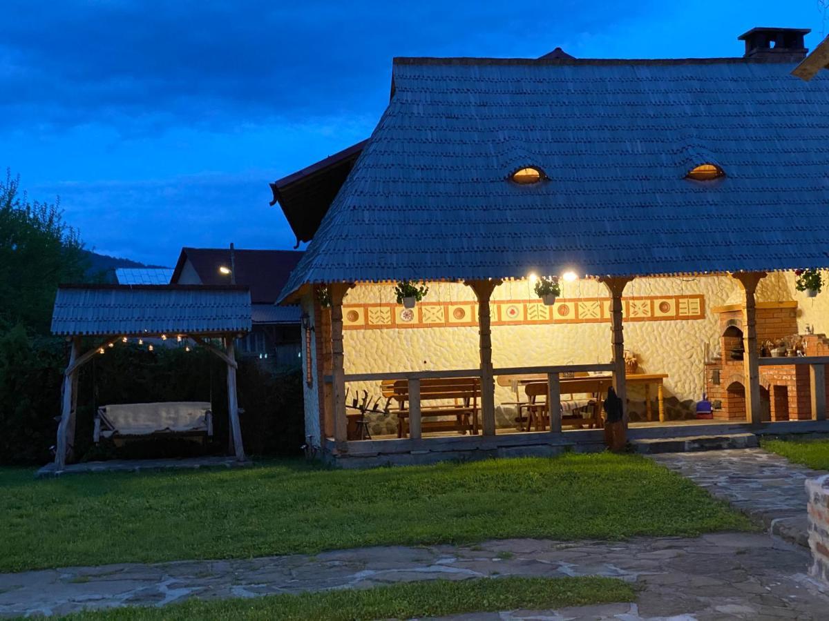 Casa Chira Otel Vişeu de Sus Dış mekan fotoğraf