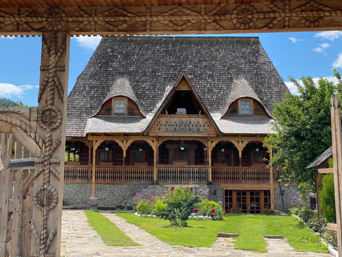 Casa Chira Otel Vişeu de Sus Dış mekan fotoğraf