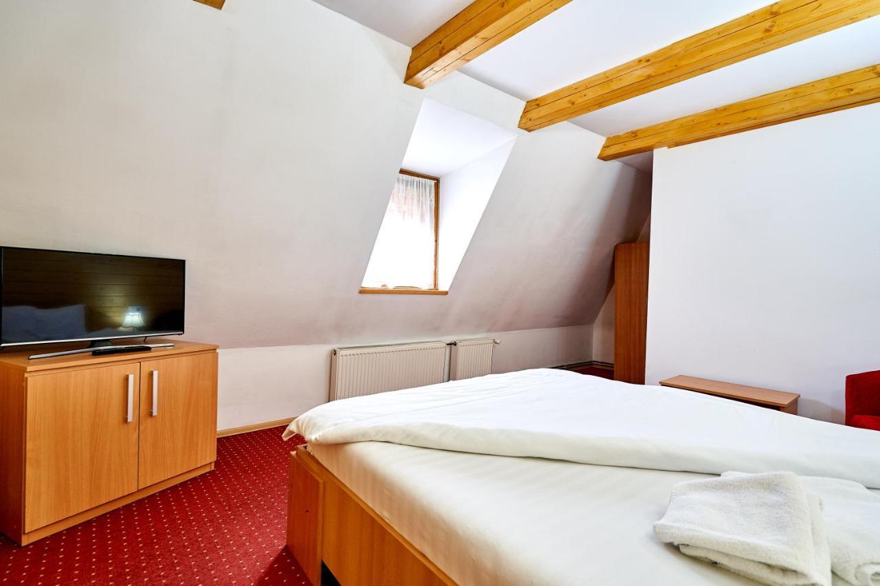 Casa Chira Otel Vişeu de Sus Dış mekan fotoğraf