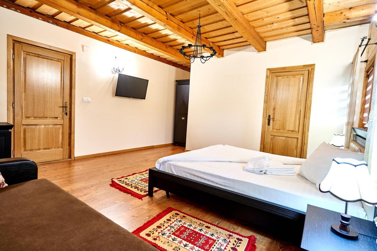 Casa Chira Otel Vişeu de Sus Dış mekan fotoğraf
