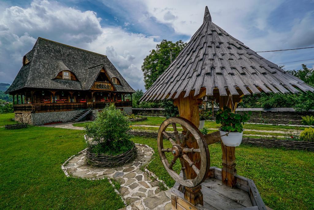 Casa Chira Otel Vişeu de Sus Dış mekan fotoğraf