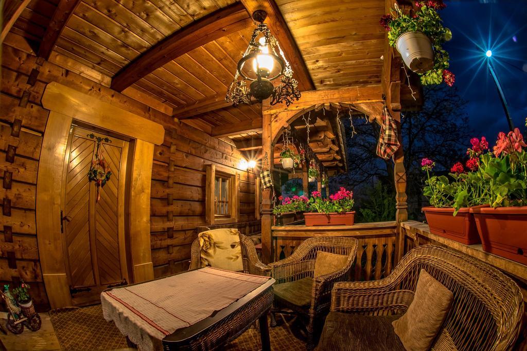 Casa Chira Otel Vişeu de Sus Dış mekan fotoğraf